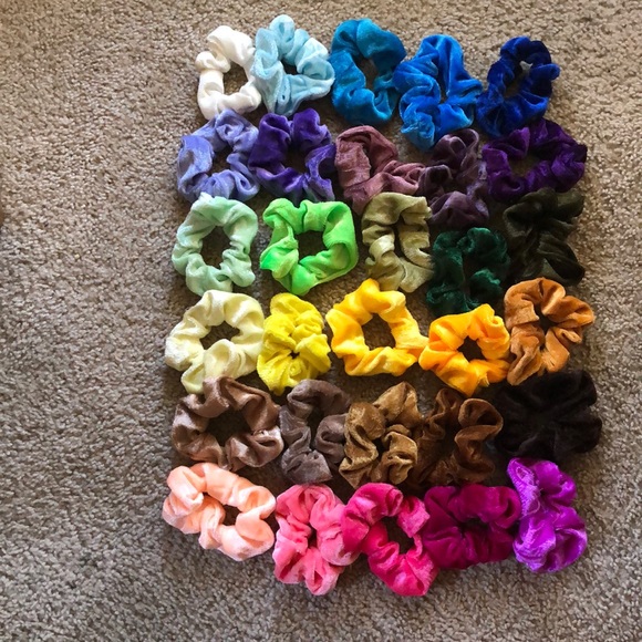 Accessories - 30 Soft Scrunchies